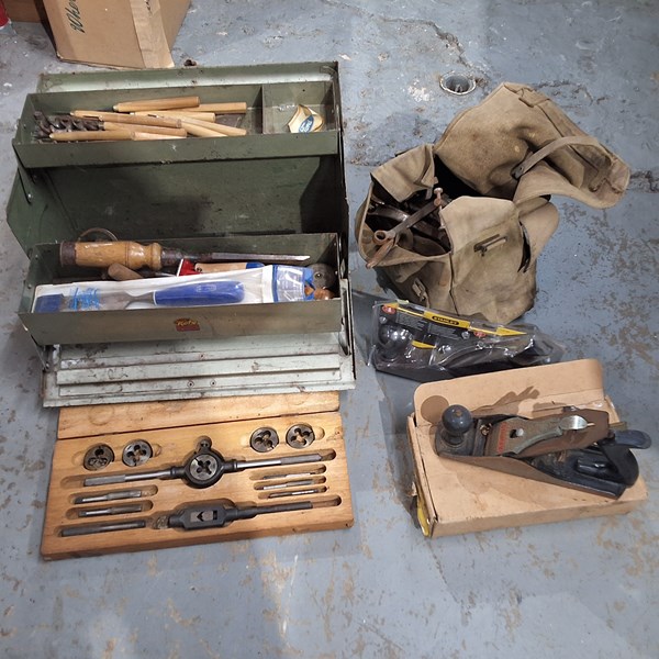 Lot 363 - TOOLS