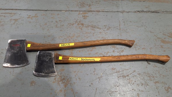 Lot 225 - KELLY AXES