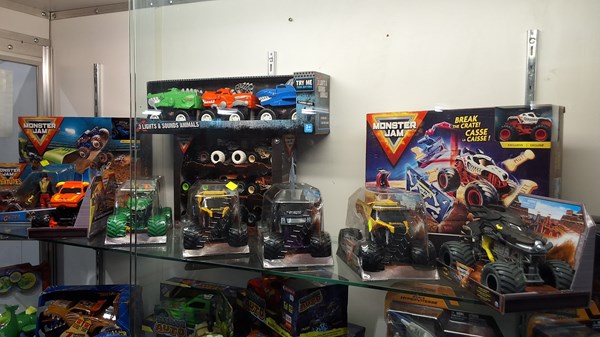 Lot 1430 - MONSTER JAM TRUCKS