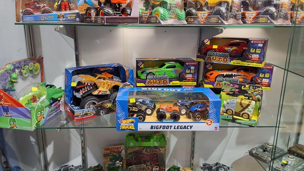 Lot 1419 - TOY VEHICLES