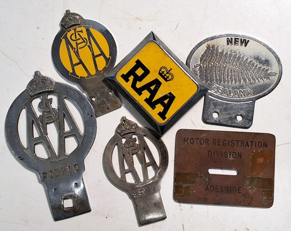 Lot 1254 - CAR BADGES