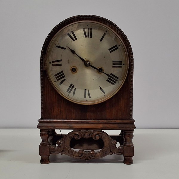 Lot 1312 - MANTEL CLOCK