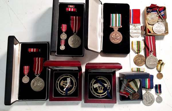 Lot 1096 - MEDALS