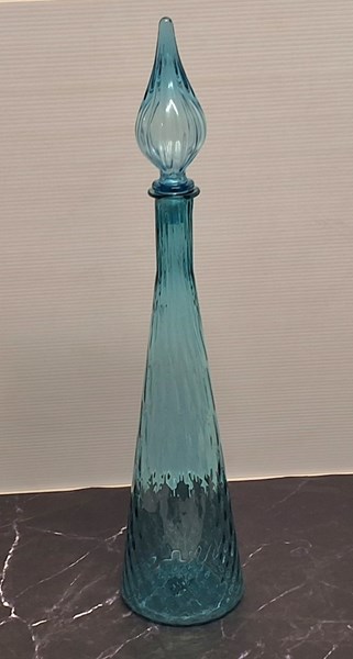 Lot 1339 - GENIE BOTTLE