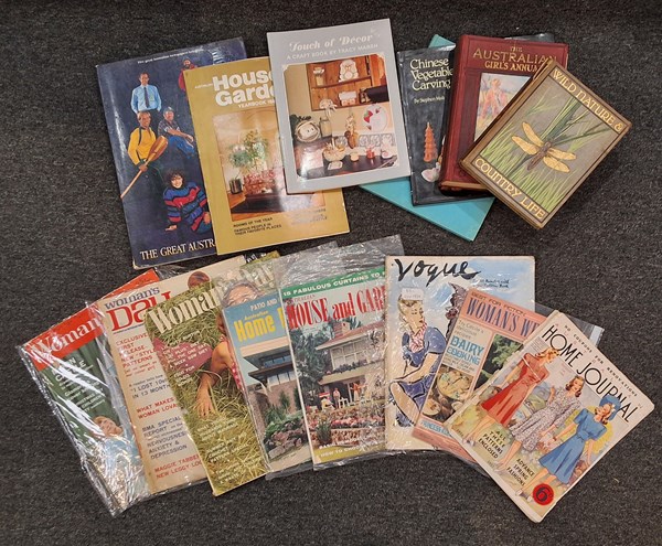 Lot 1270 - BOOKS & MAGAZINES