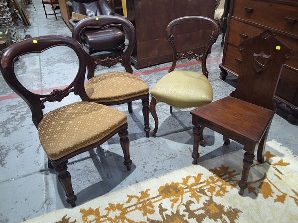 Lot 37 - DINING CHAIRS