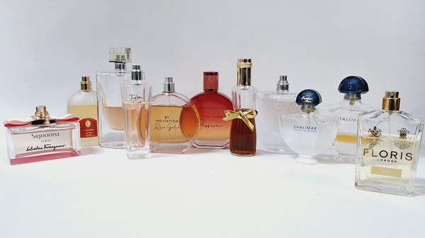 Lot 1233 - PERFUMES