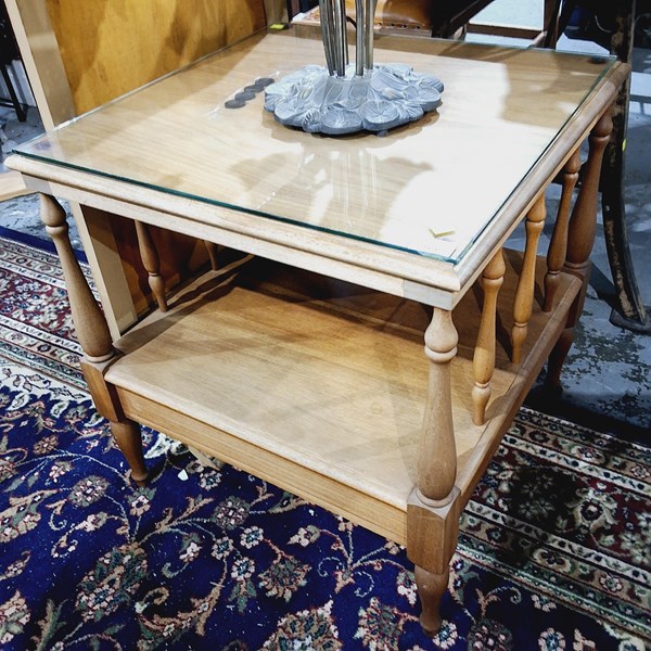 Lot 128 - OCCASIONAL TABLE