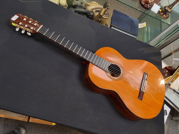 Lot 1078 - CLASSIC GUITAR