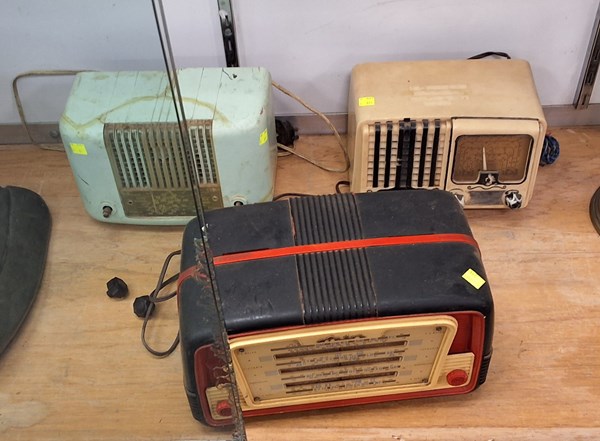 Lot 1306 - VINTAGE RADIOS