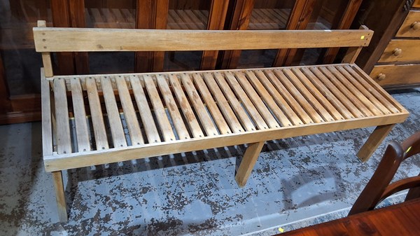 Lot 109 - BENCH SEAT