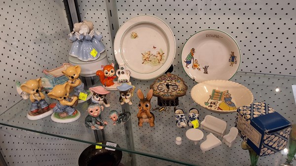 Lot 1347 - CHIINA ORNAMENTS