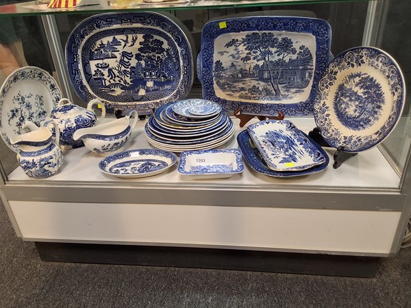 Lot 1203 - BLUE & WHITE CHINA