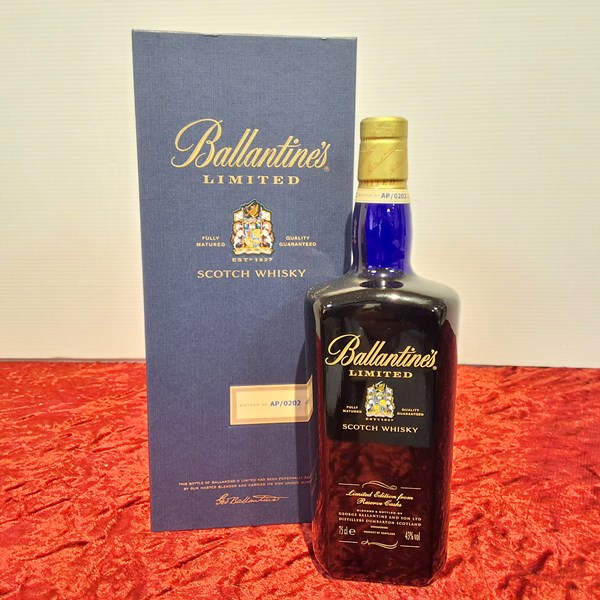 Lot 72 - BALLANTINES SCOTCH WHISKY