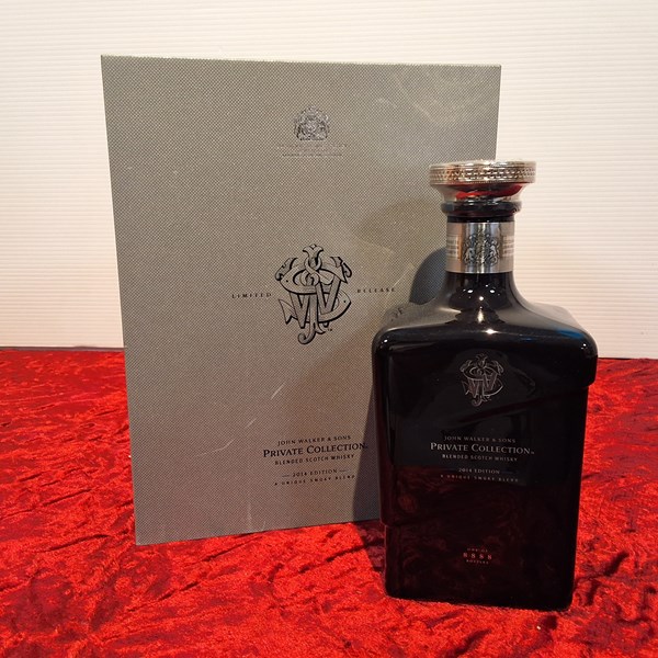 Lot 76 - JOHNNIE WALKER PRIVATE COLLECTION SCOTCH WHISKY