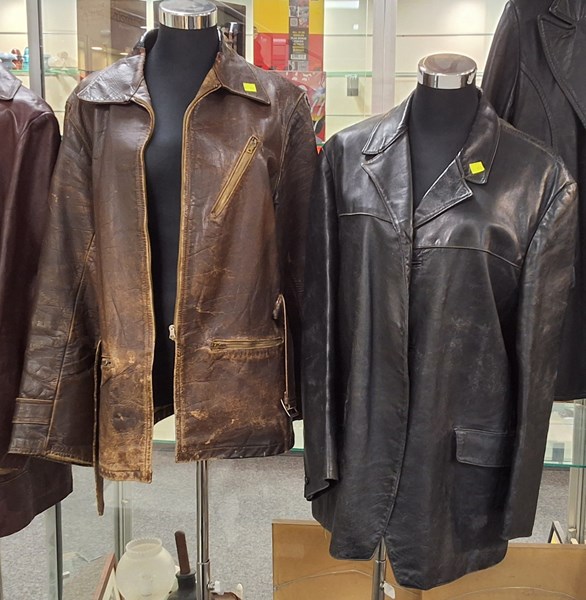 Lot 1392 - LEATHER JACKETS