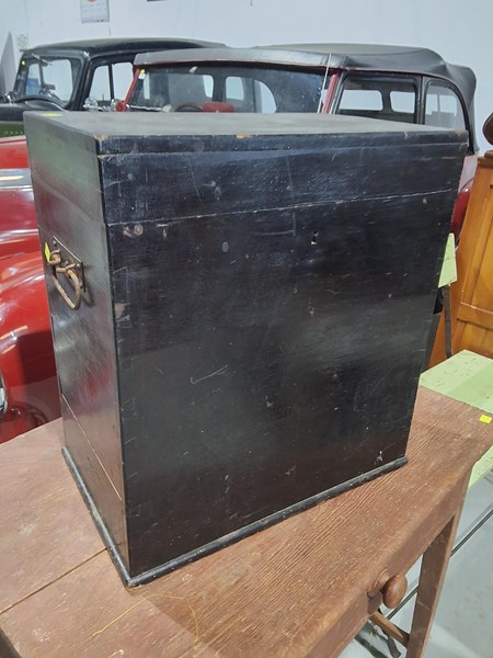 Lot 262 - TRUNK