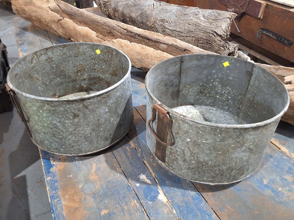 Lot 272 - PLANTERS