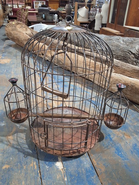 Lot 305 - BIRDCAGE