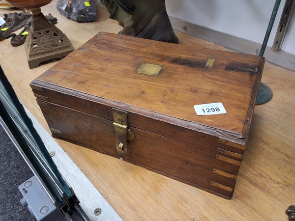 Lot 1298 - WRITING BOX