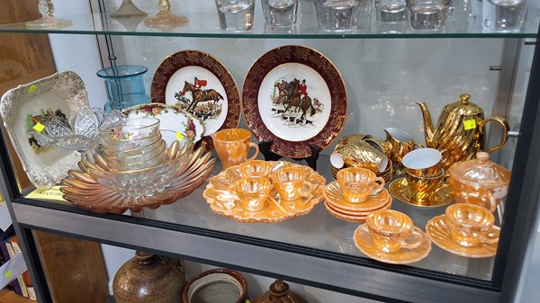 Lot 1426 - CHINA & GLASSWARE