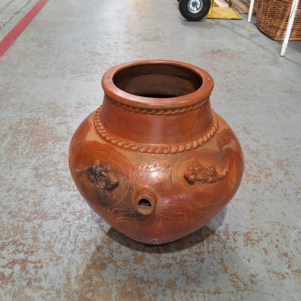 Lot 337 - GARDEN WATER VESSEL