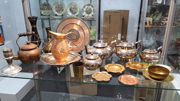 Lot 1483 - SILVERPLATE & METALWARES