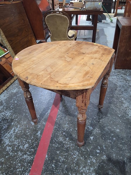 Lot 55 - SIDE TABLE