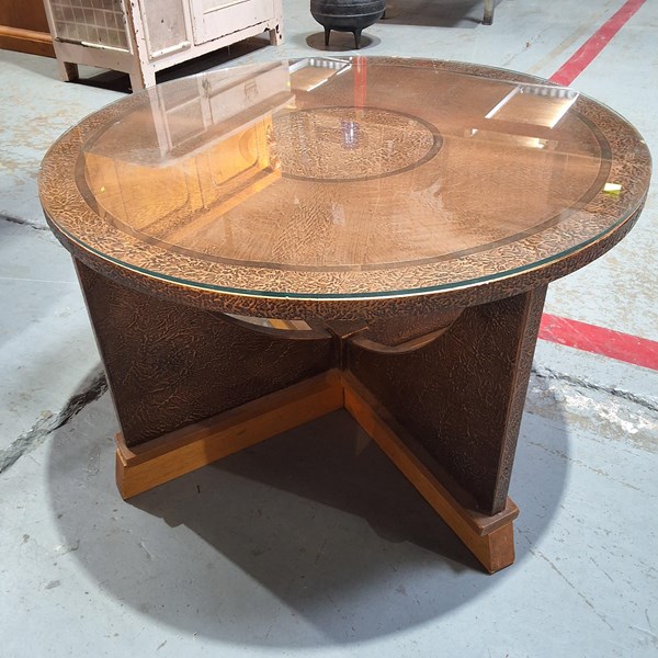 Lot 336 - COFFEE TABLE