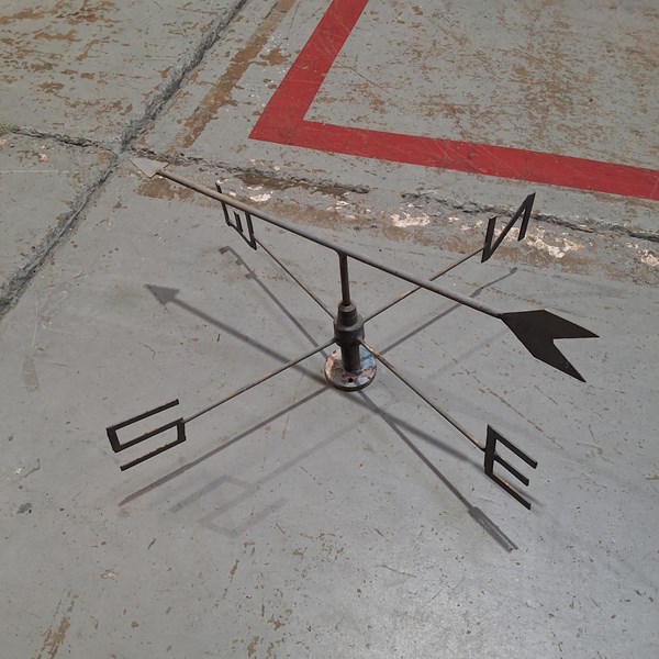 Lot 207 - WEATHER VANE