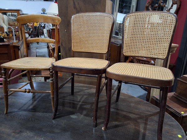 Lot 16 - DINING CHAIRS