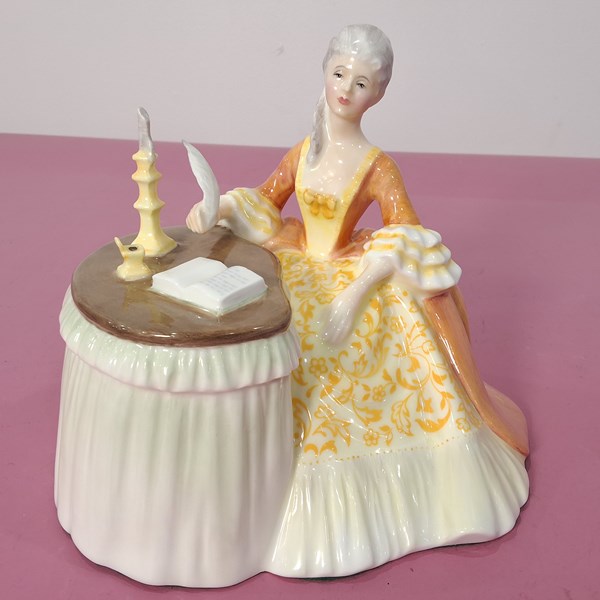 Lot 1195 - ROYAL DOULTON FIGURE