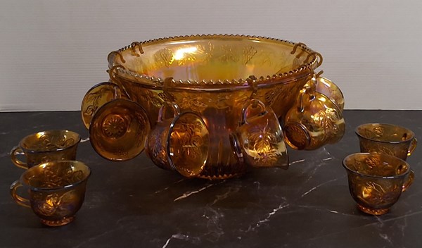 Lot 1165 - PUNCH BOWL