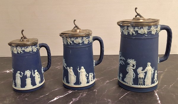 Lot 1147 - WEDGWOOD JASPERWARE