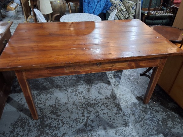 Lot 141 - KITCHEN TABLE