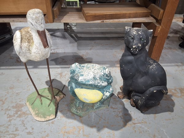 Lot 225 - GARDEN ORNAMENTS