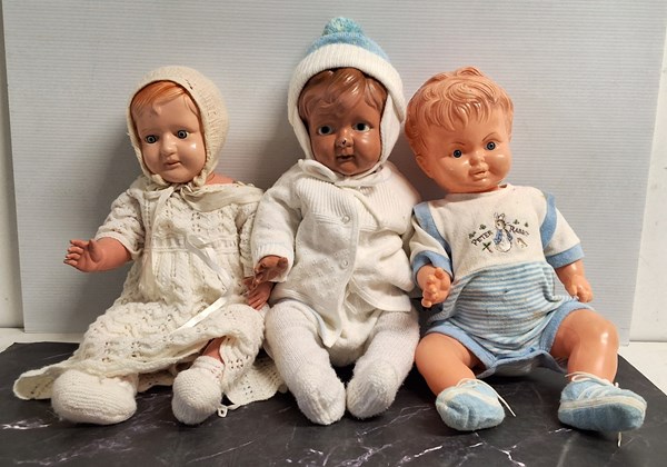 Lot 1404 - VINTAGE DOLLS