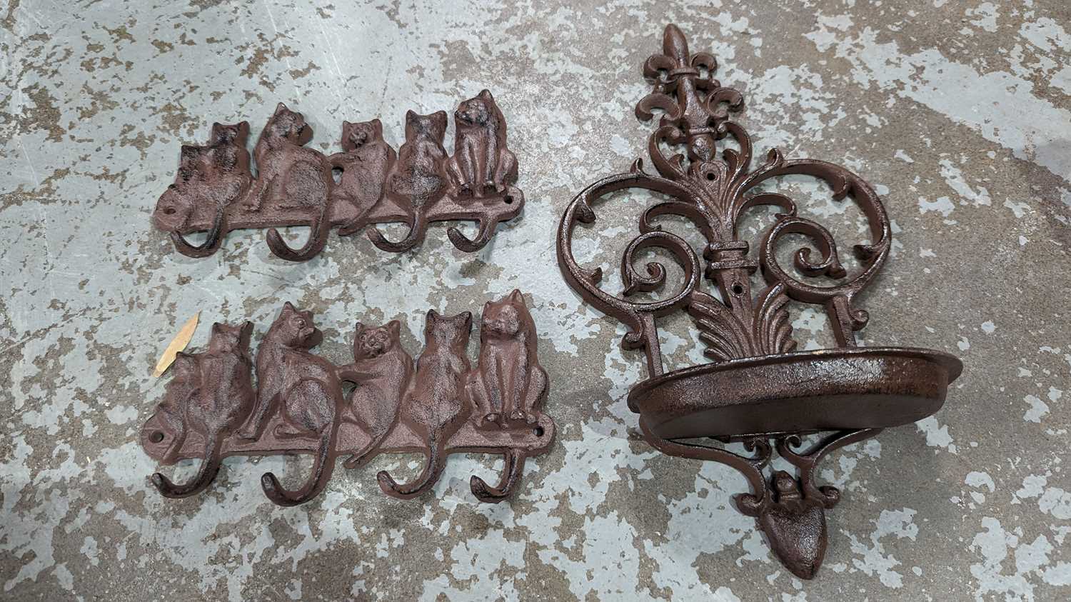 Lot 65 - CAST IRON HOOKS