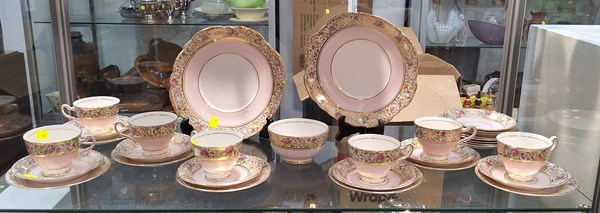 Lot 1484 - VINTAGE TEA SET