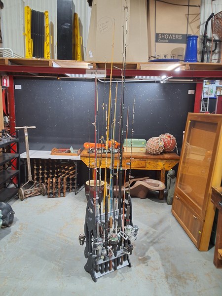 Lot 226 - FISHING RODS