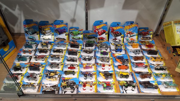 Lot 1417 - HOTWHEELS