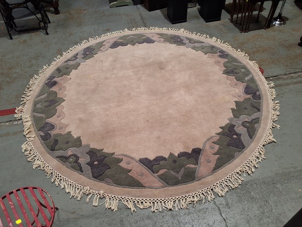 Lot 272 - CIRCULAR RUG