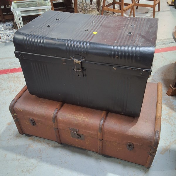 Lot 248 - TRUNKS