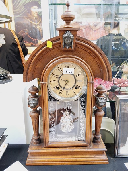 Lot 1176 - COTTAGE CLOCK