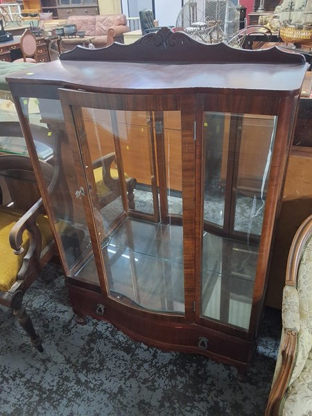 Lot 12 - CHINA CABINET