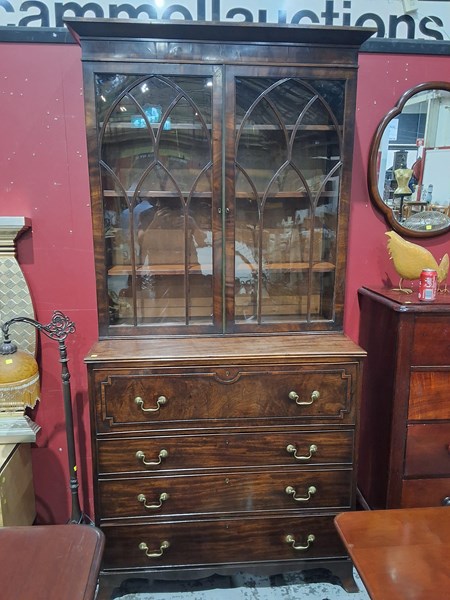 Lot 40 - BUREAU BOOKCASE