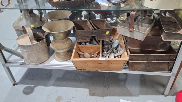 Lot 297 - RUSTIC SUNDRIES