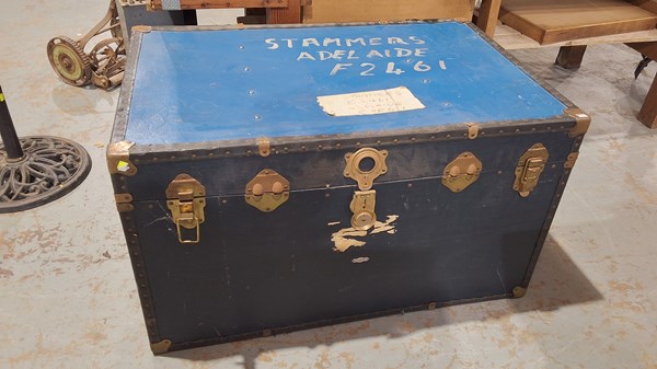 Lot 203 - TRAVEL TRUNK