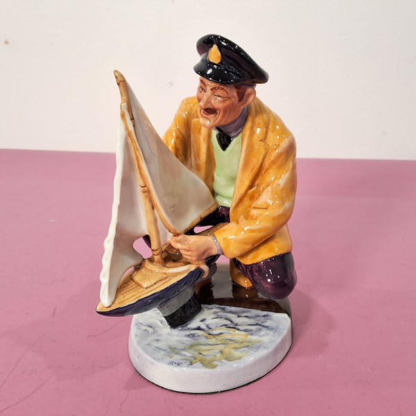 Lot 1055 - ROYAL DOULTON FIGURE