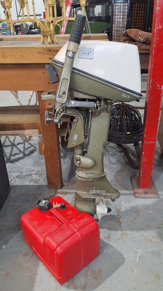 Lot 370 - JOHNSON OUTBOARD